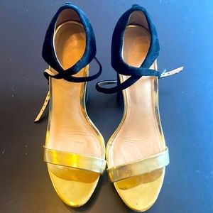 A beautiful sundown, Highhill black suede with gold